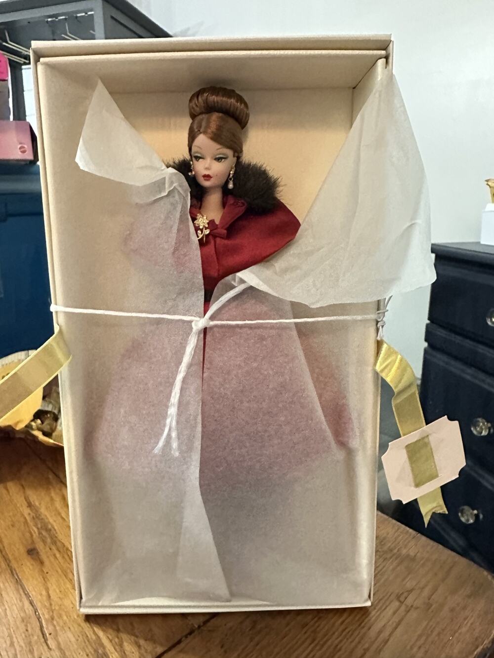 2001 Ravishing in Rouge Silkstone Barbie Doll FAO Schwarz Exclus. Red Dress New
